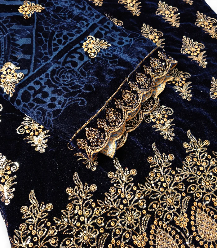 IMG_20251218_170253 (12) Velura Luxe-Palachi Dupatta Velvet Embroidered 3-PC - Image 3