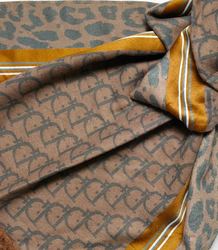 IMG_20251218_170253 (20) Signature Wool Stole – Imported Collection - Image 1