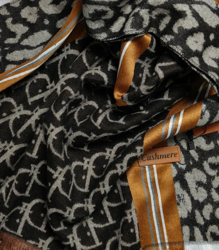 IMG_20251218_170253 (27) Signature Wool Stole – Imported Collection - Image 1