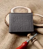 Savage Croc Matte Leather Wallet – Bold Crocodile Pattern